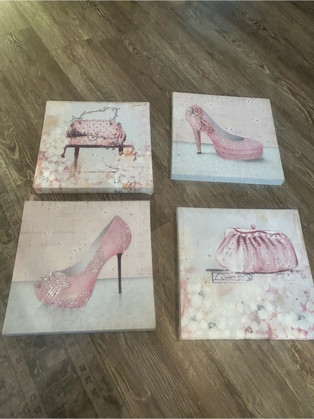 Wall frames pink and bling set